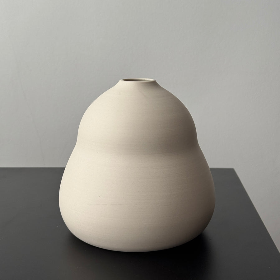 6-8" Kaolin White Vases