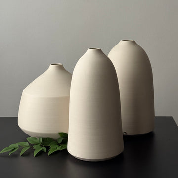8-10" kaolin white vases