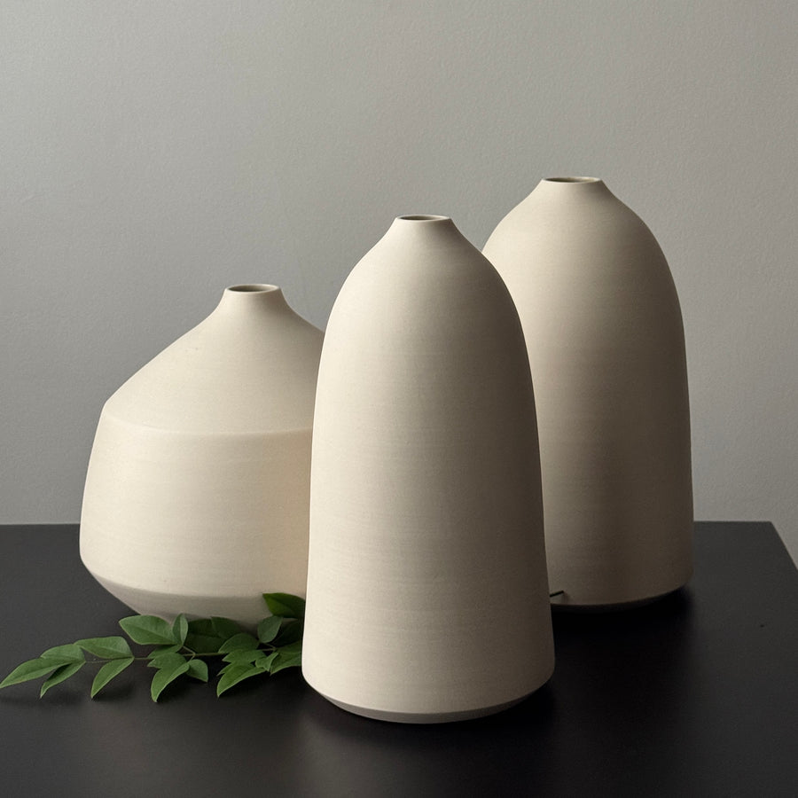 8-10" kaolin white vases