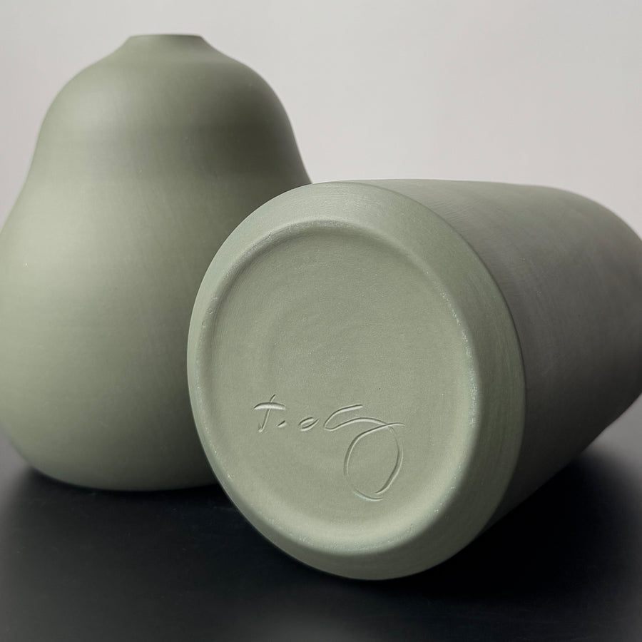 6-8" Ivy Green Vases