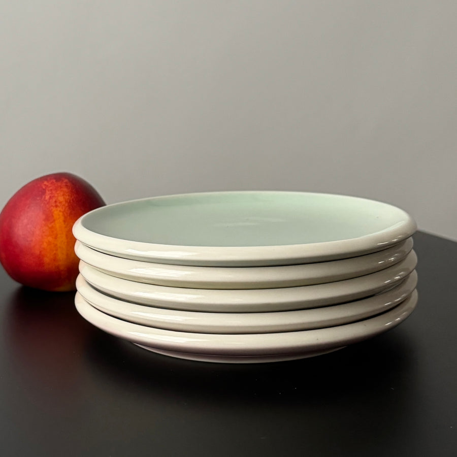 B07 BEVEL Bread plate