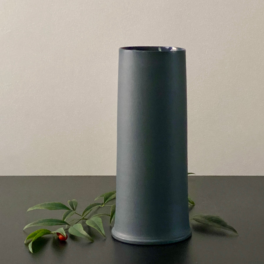 Small midnight blue vases