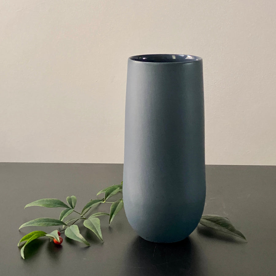 Small midnight blue vases